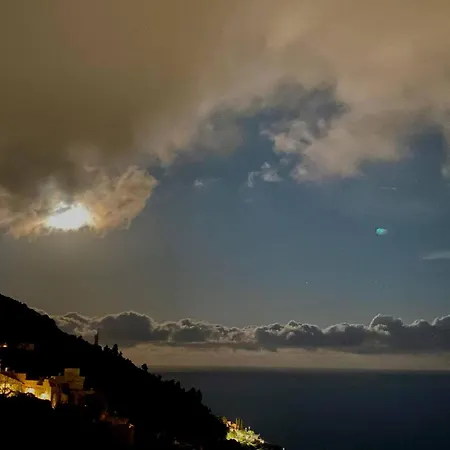 Il Viaggiatore House * Calice Ligure